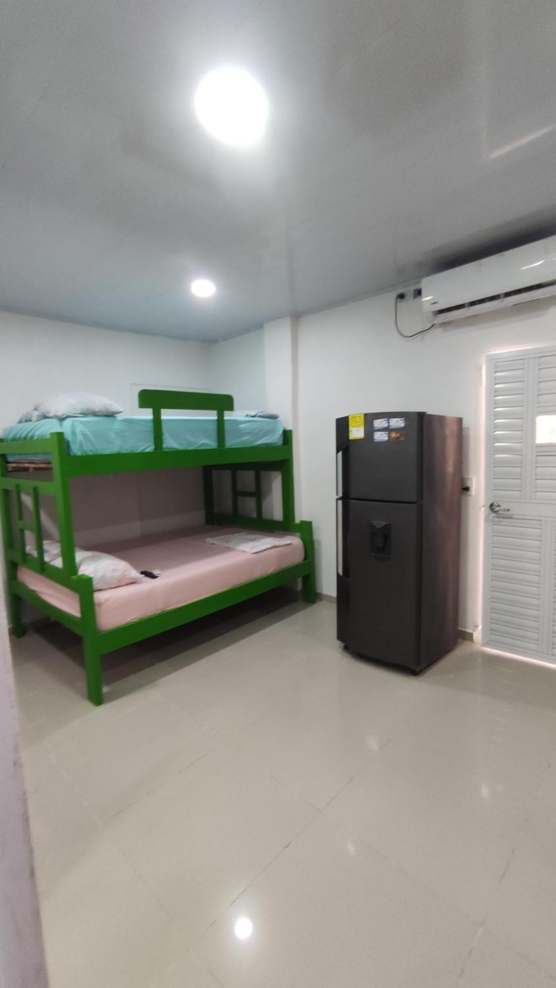 La Roca Covenas Apartamentos מראה חיצוני תמונה